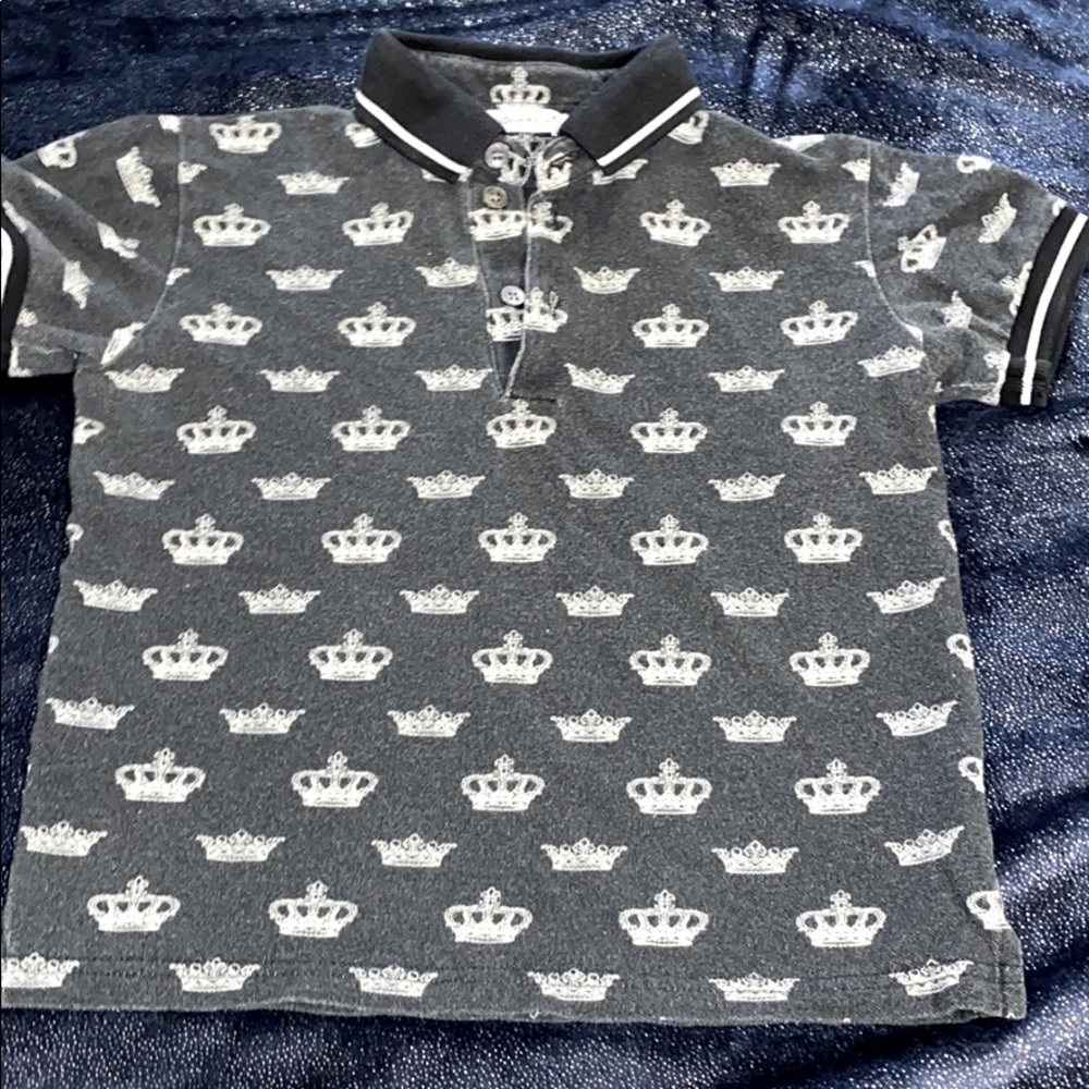 Classic collar, short sleeve